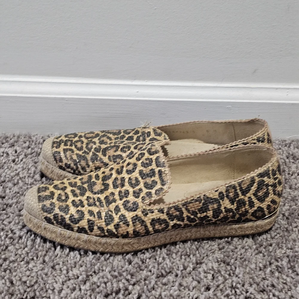 Stuart Weitzman Catalan Leopard Print Espadrilles Size 6